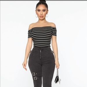 Fashion Nova | Crop Top | Small
